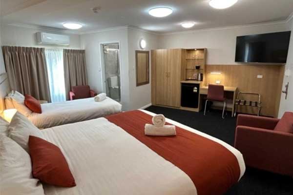 Adelaide Royal Coach - Lions MD 201 National Convention 2026